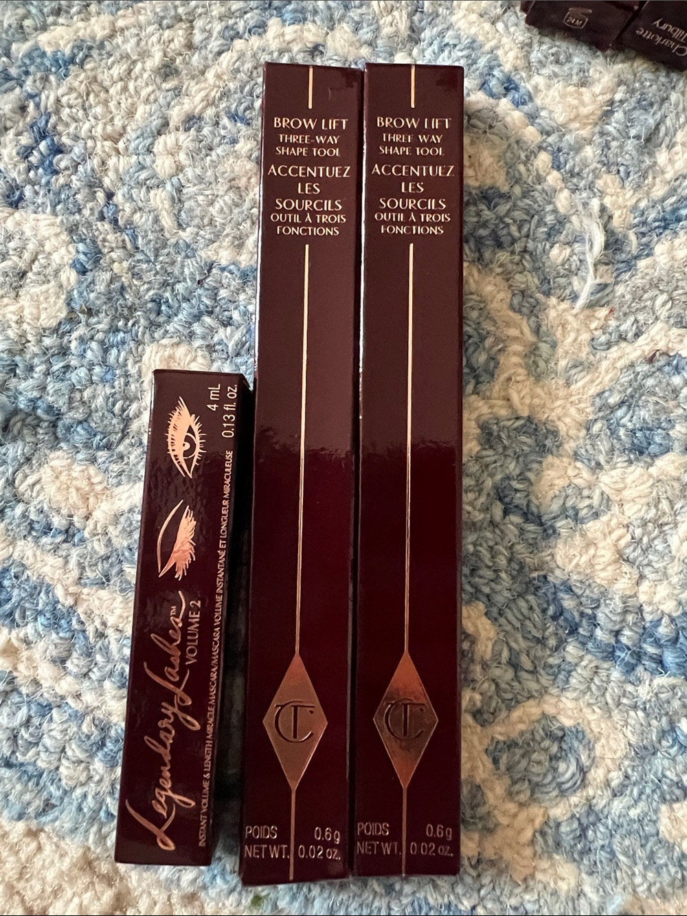 Charlotte Tilbury Brow Lift Three-Way Shape Tool - Deep Burgundy Packaging